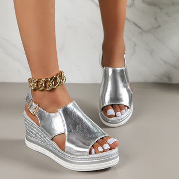 Alicia - Sandalen mit breiter Sohle und Schnalle