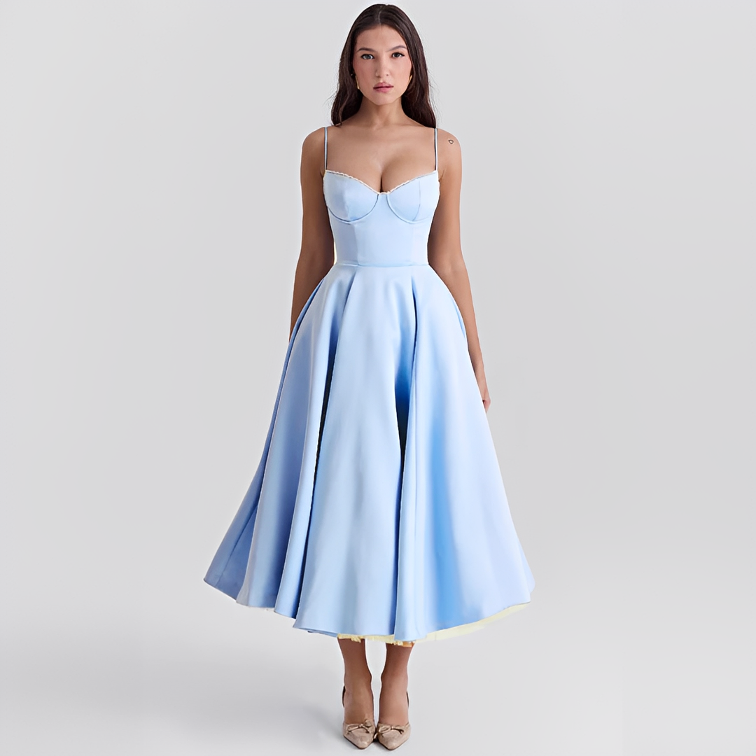 Zendaya - Elegantes Kleid in doppelter Lage