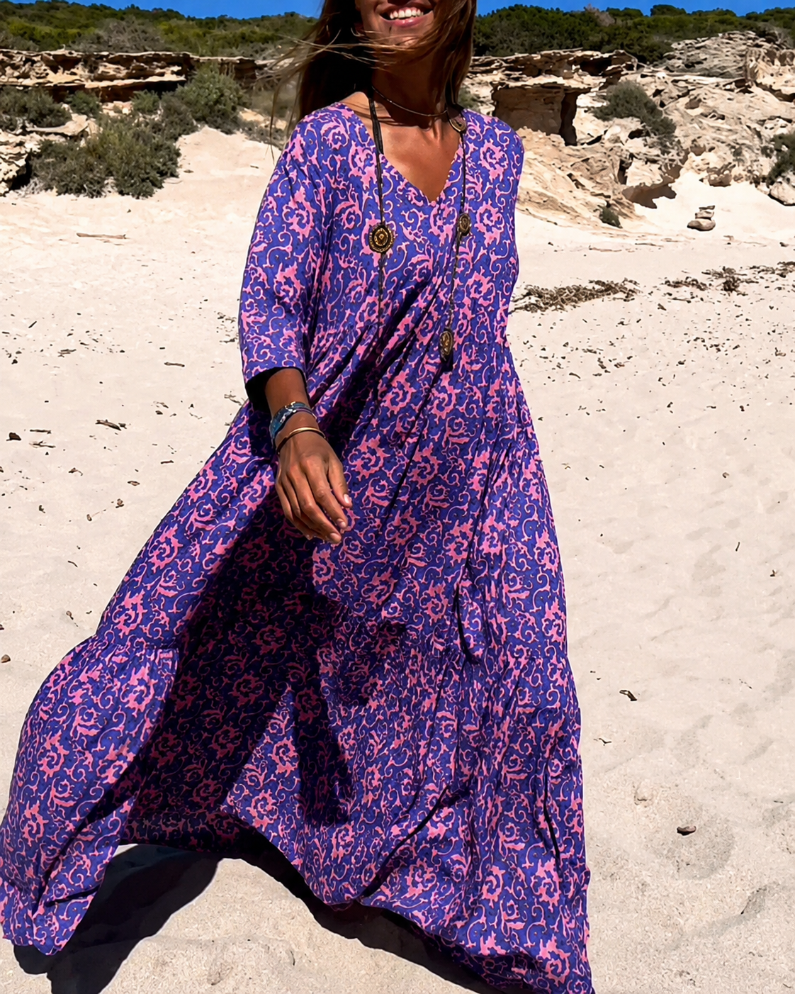 Lucienne - Trendiges V-Ausschnitt Kleid