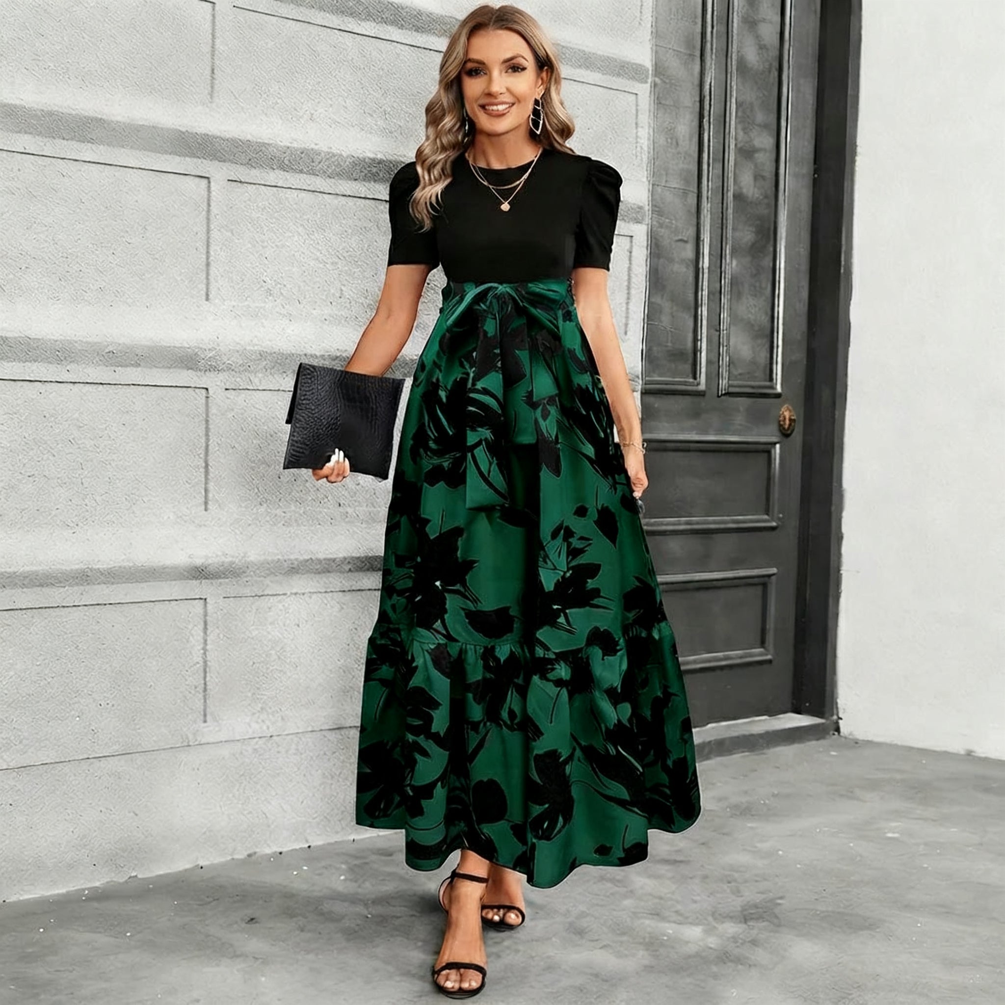 Astrid - Stilvolles Blumenkleid