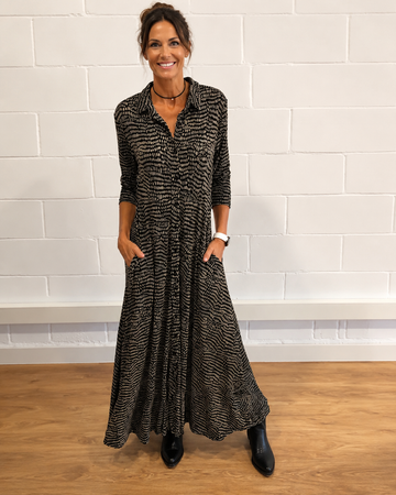 Damiana - Elegantes Kleid mit V-Ausschnitt und Revers