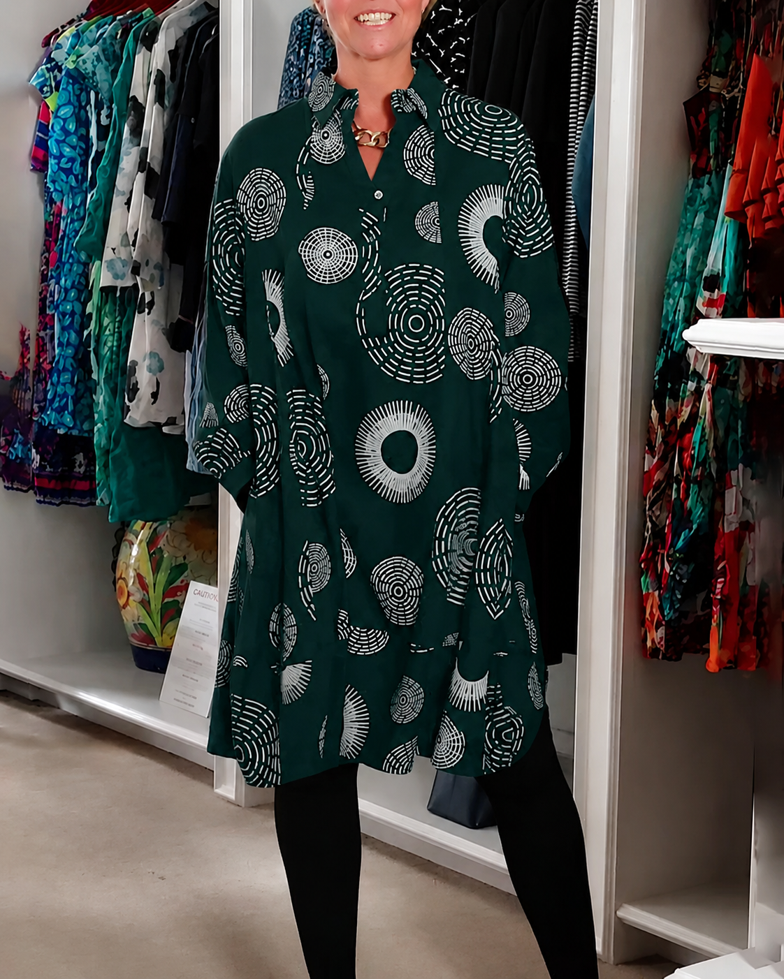 Sharonda - Elegantes Kleid mit weitem Schnitt