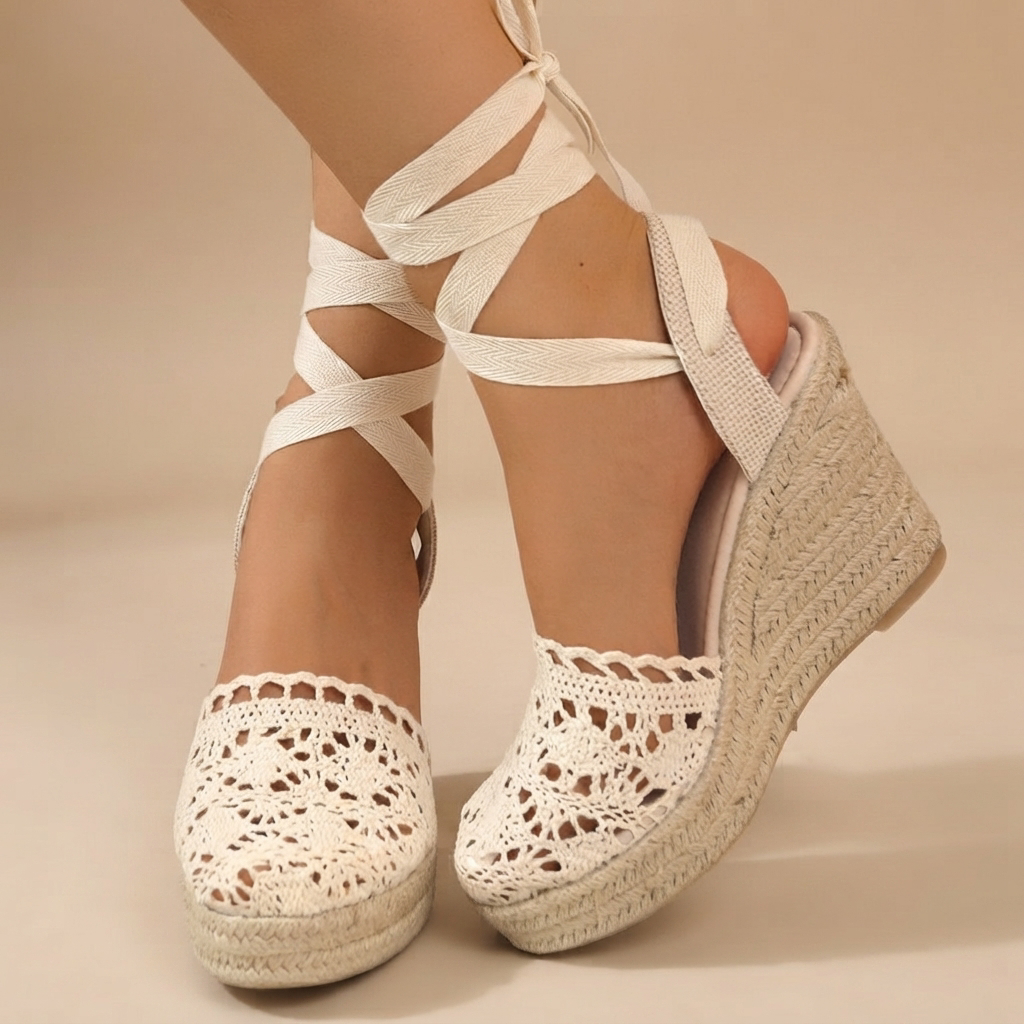 Jeanede - Schicke Sandalen mit Keilabsatz und Schnürung