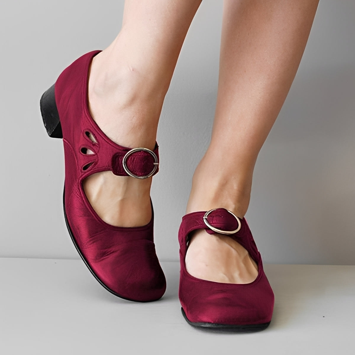 Navie - Komfortable Zehensandalen mit rundem Design