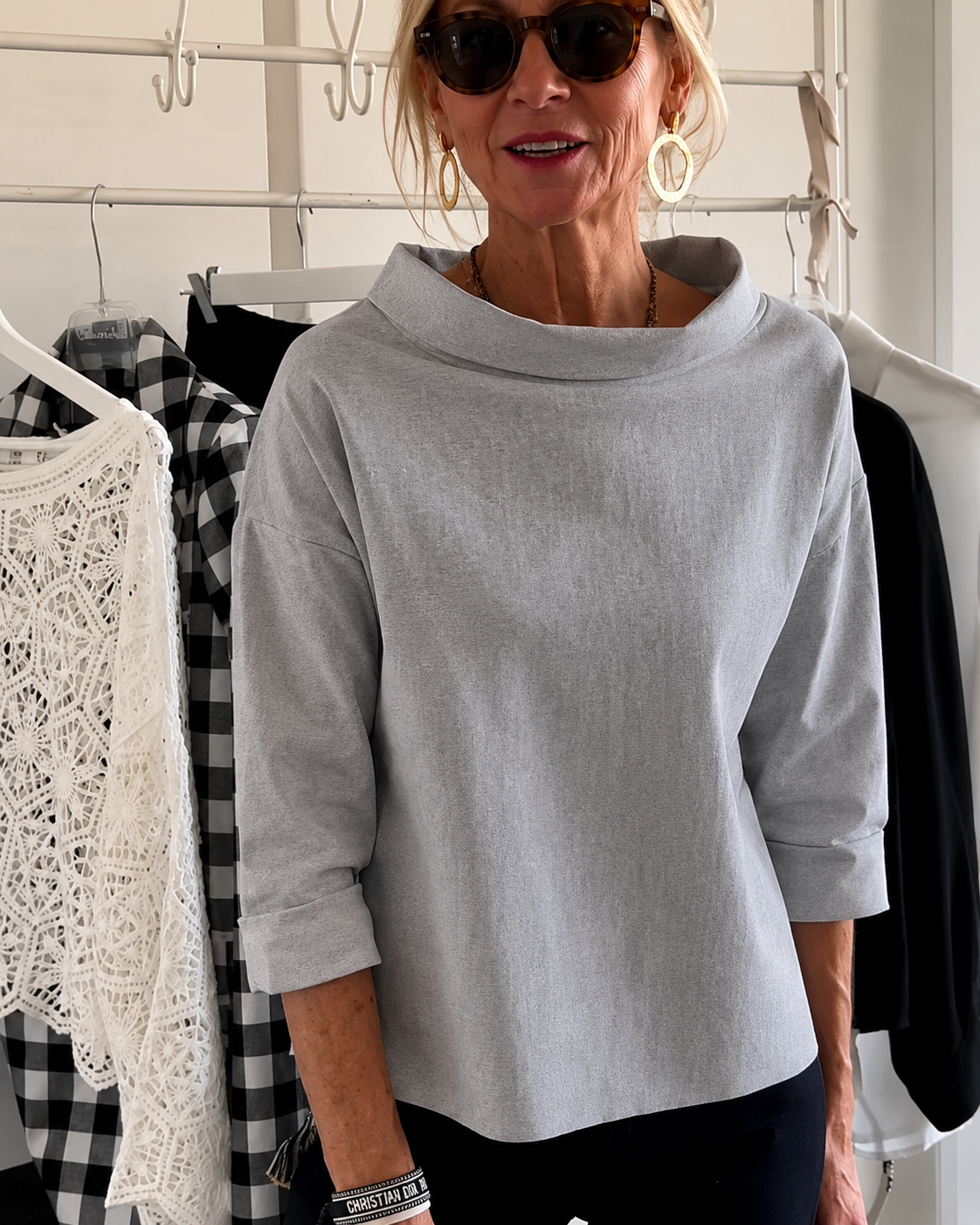 Elone - Stilvolle weite Bluse mit Kragen