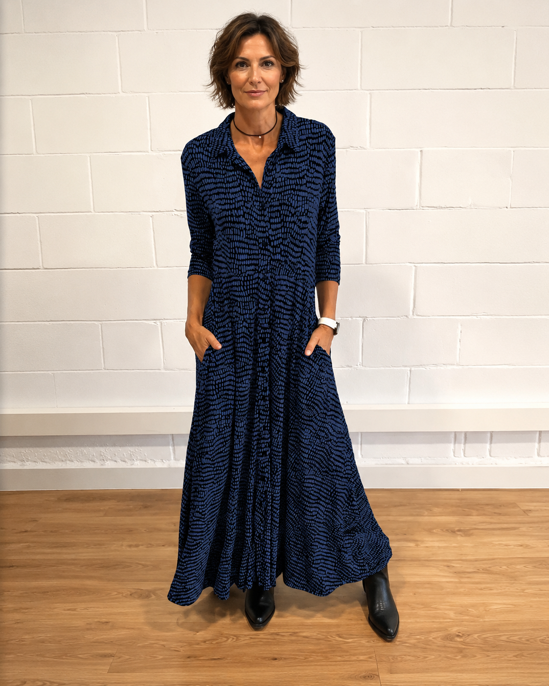 Damiana - Elegantes Kleid mit V-Ausschnitt und Revers