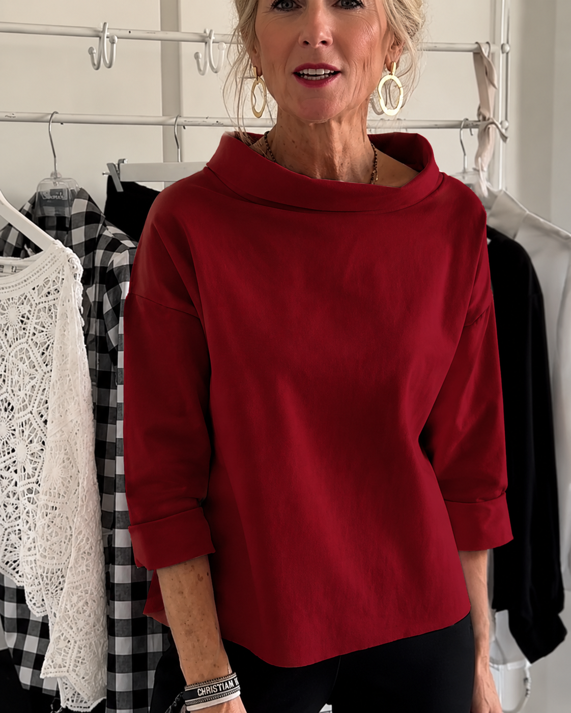 Elone - Stilvolle weite Bluse mit Kragen