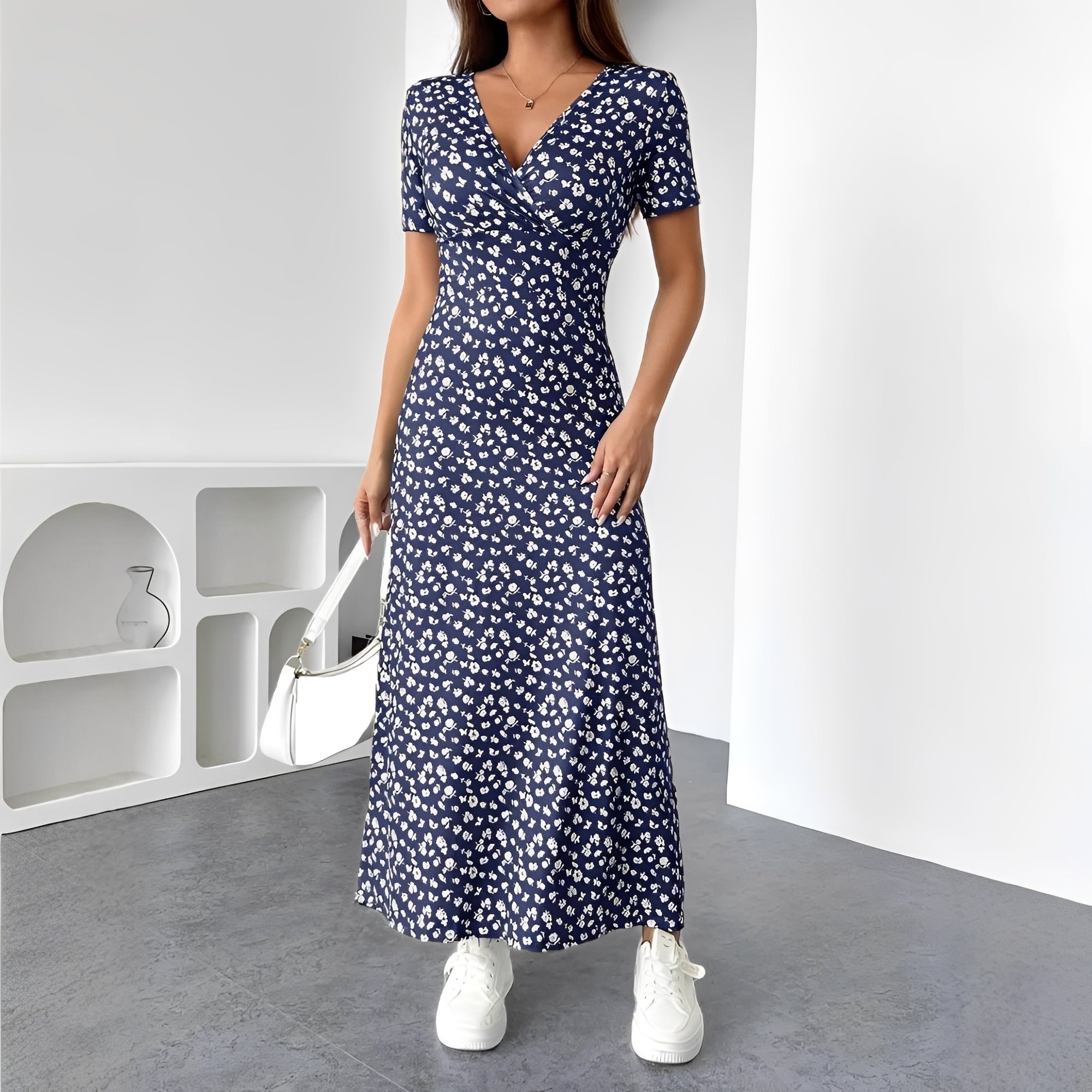 Reggie - Stilvolles Maxikleid mit Blumenmuster