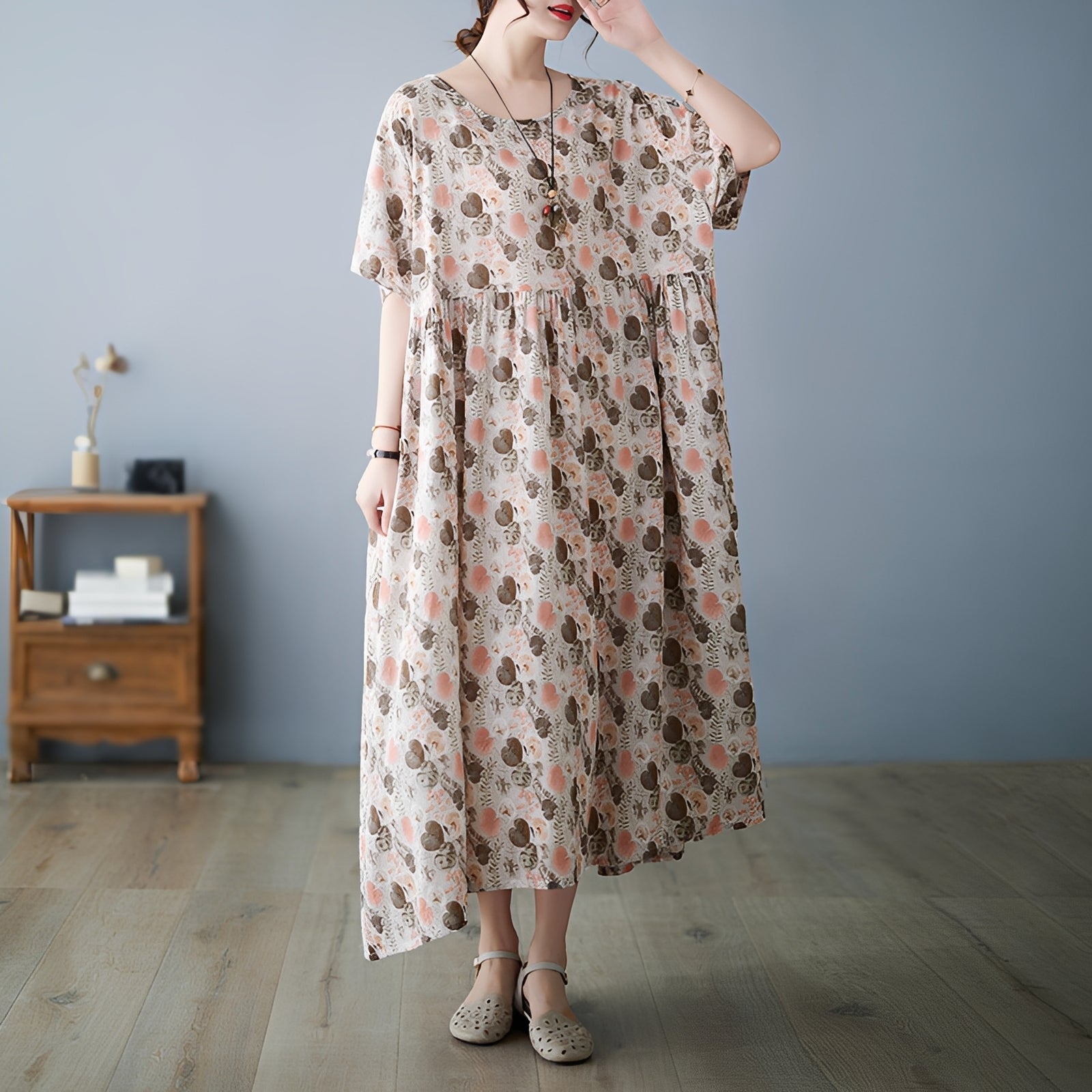 Bonnie - Elegantes, locker geschnittenes Damenkleid