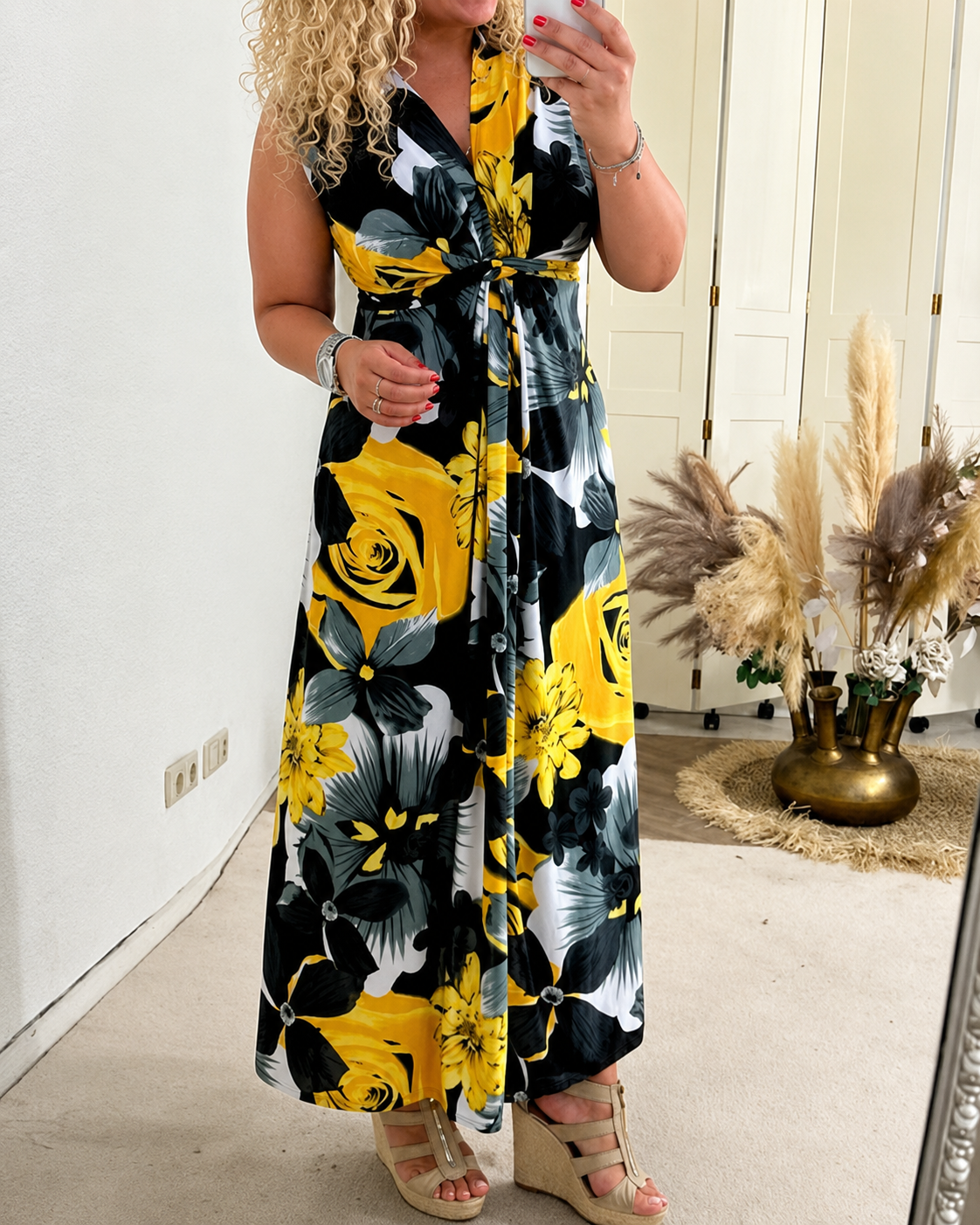 Katrina - Elegantes ärmelloses Kleid mit Blumenmotiv