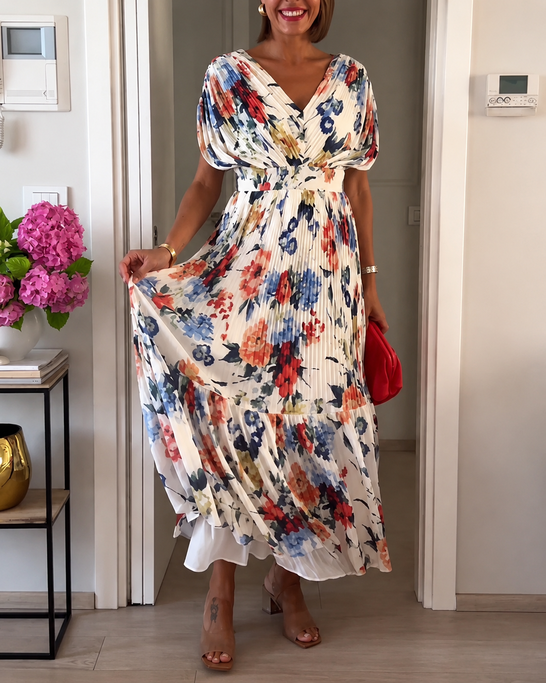 Sharon - Edles Kleid mit Falten und Blumendesign