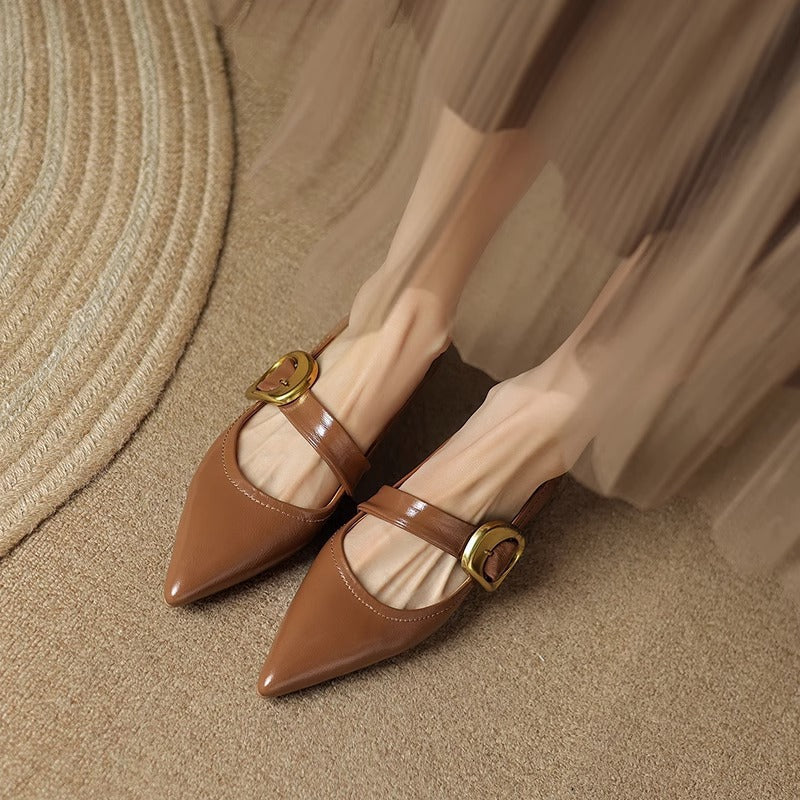Teegan - Flache Schuhe mit spitzer Form und kleinem Absatz
