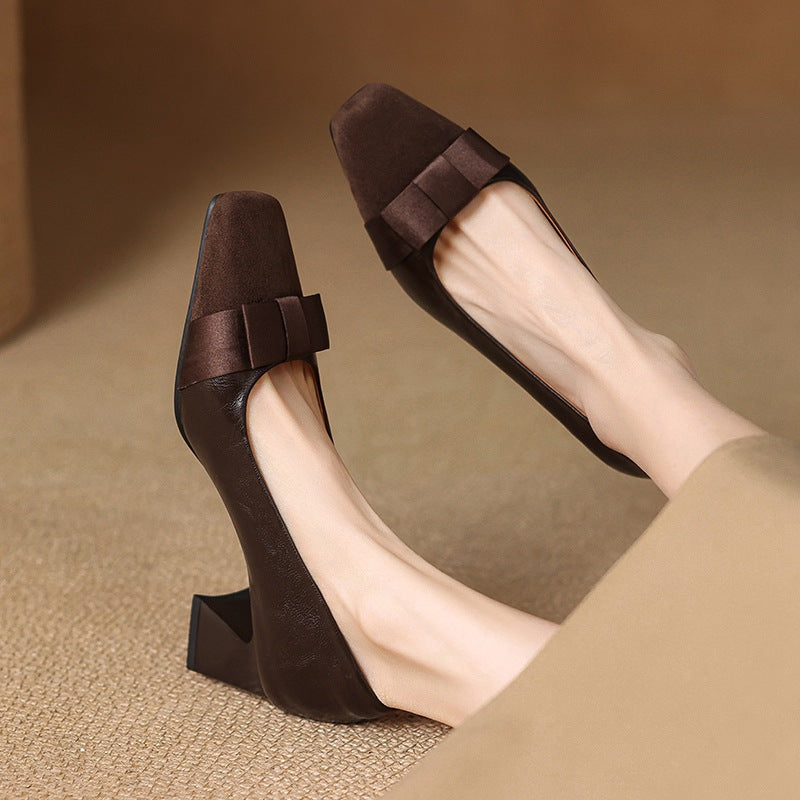 Saarah - Klassische Schuhe mit breitem Absatz