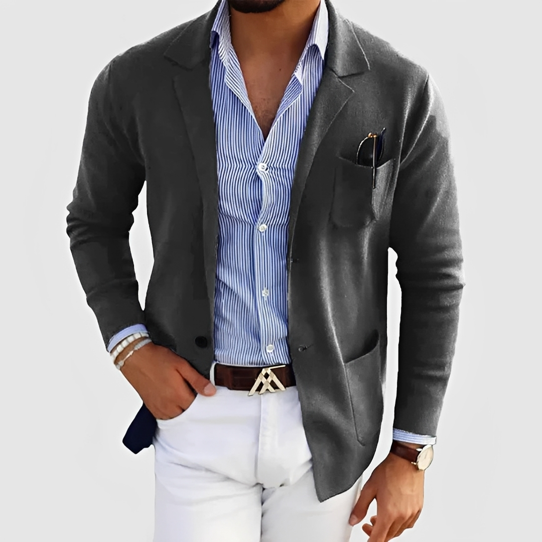 Toby - Traditionelle Jacke mit Knöpfen
