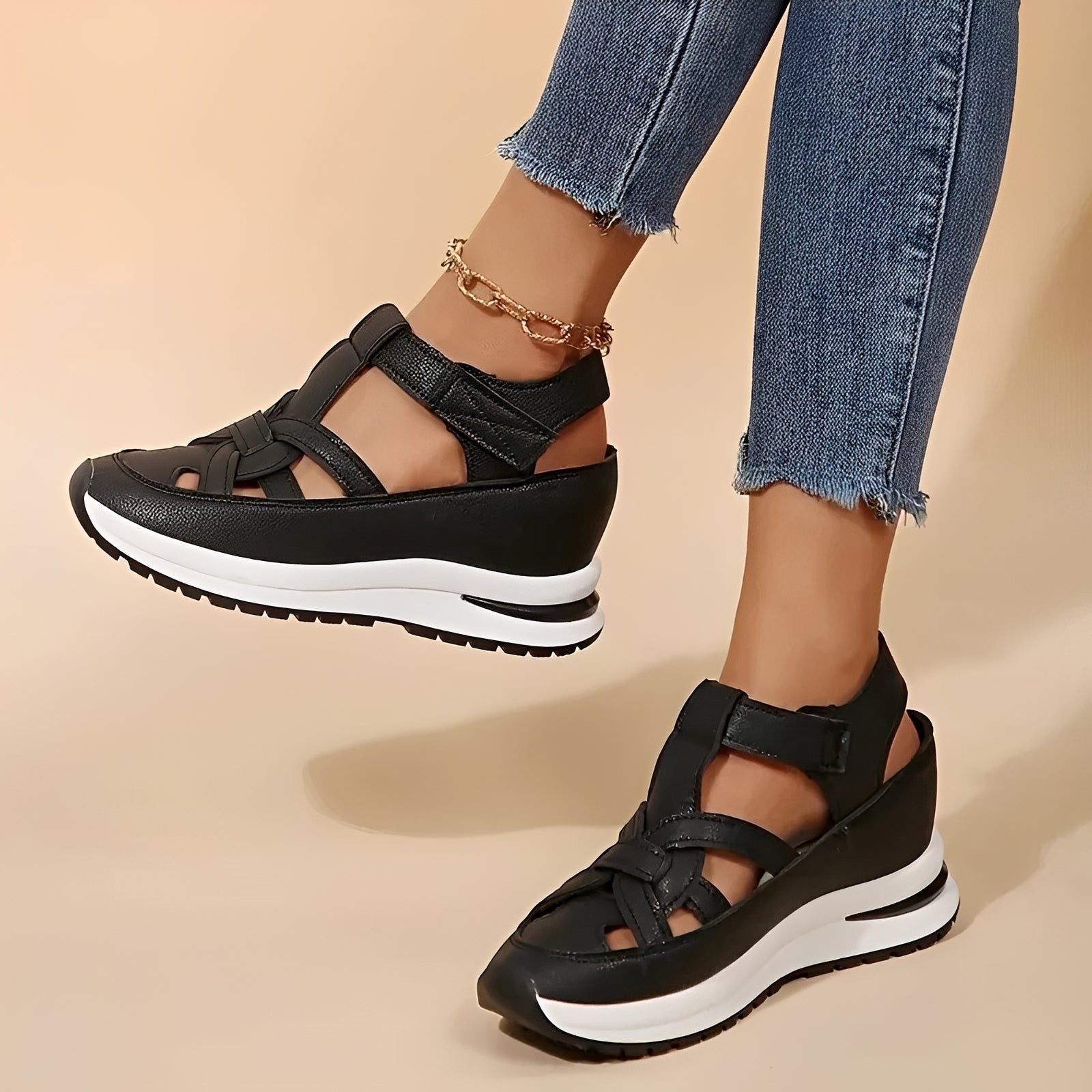 Zuzanna - Legere Sandalen mit Keilabsatz