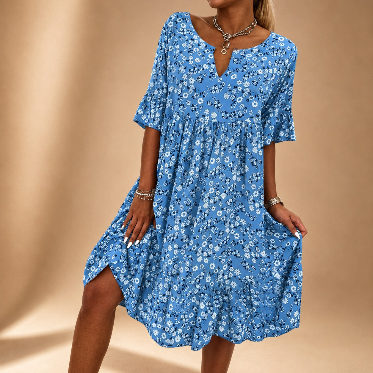 Lilian - Elegantes Kleid mit floralen Mustern und fließendem Schnitt