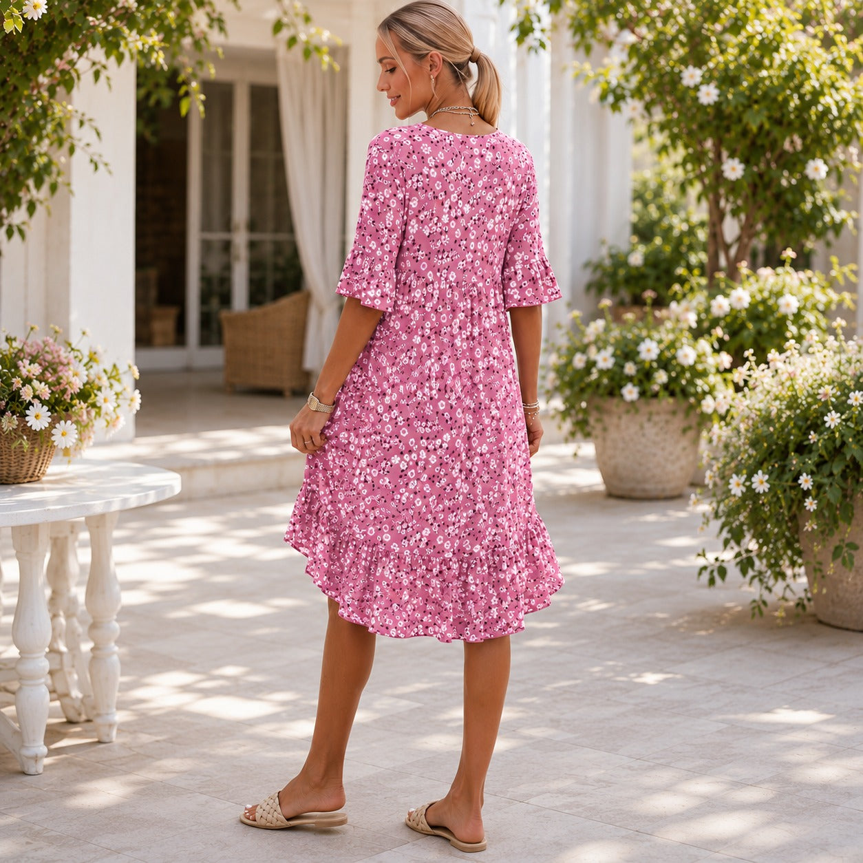 Lilian - Elegantes Kleid mit floralen Mustern und fließendem Schnitt