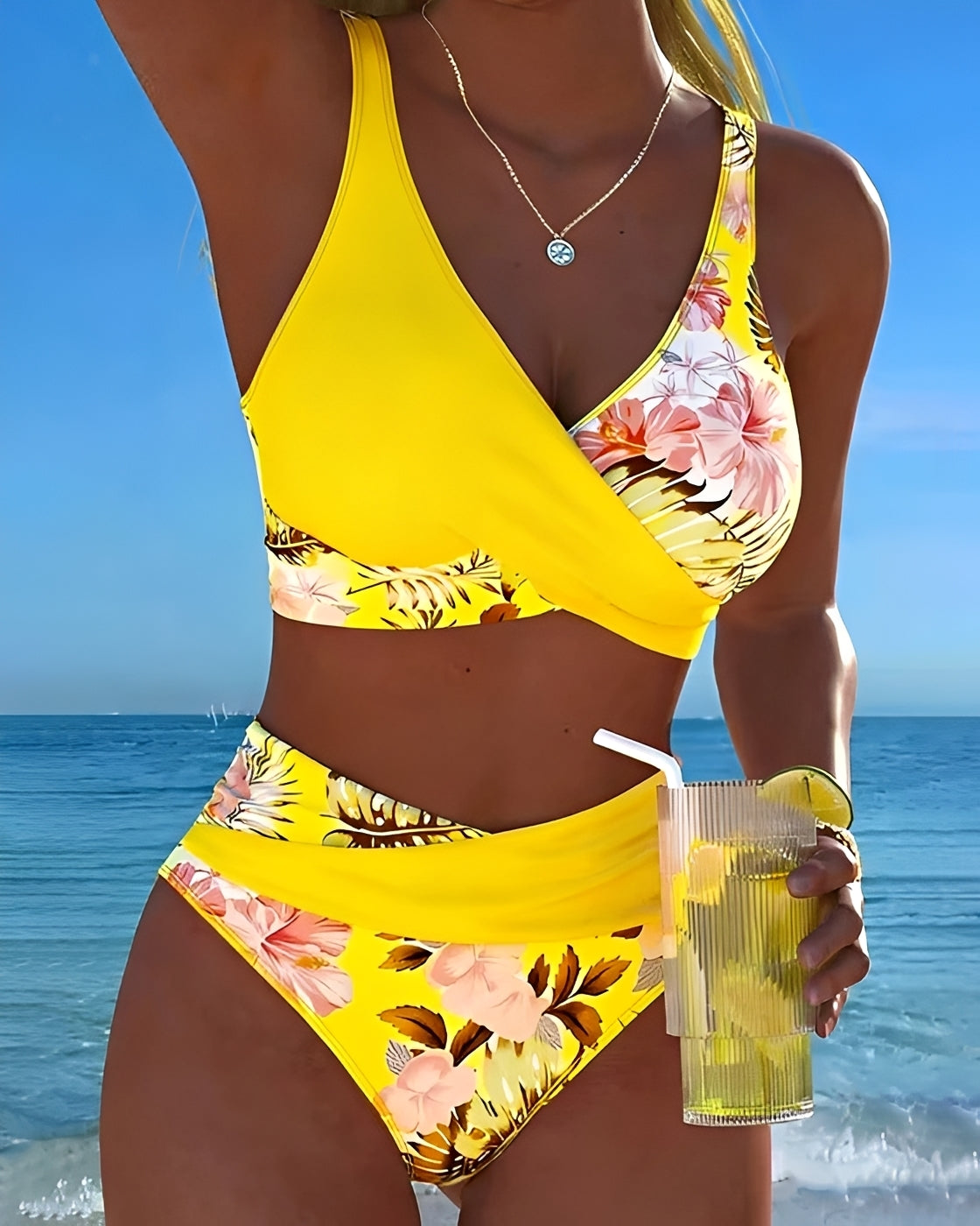 Eleri - Eleganter Blumen-Bikini