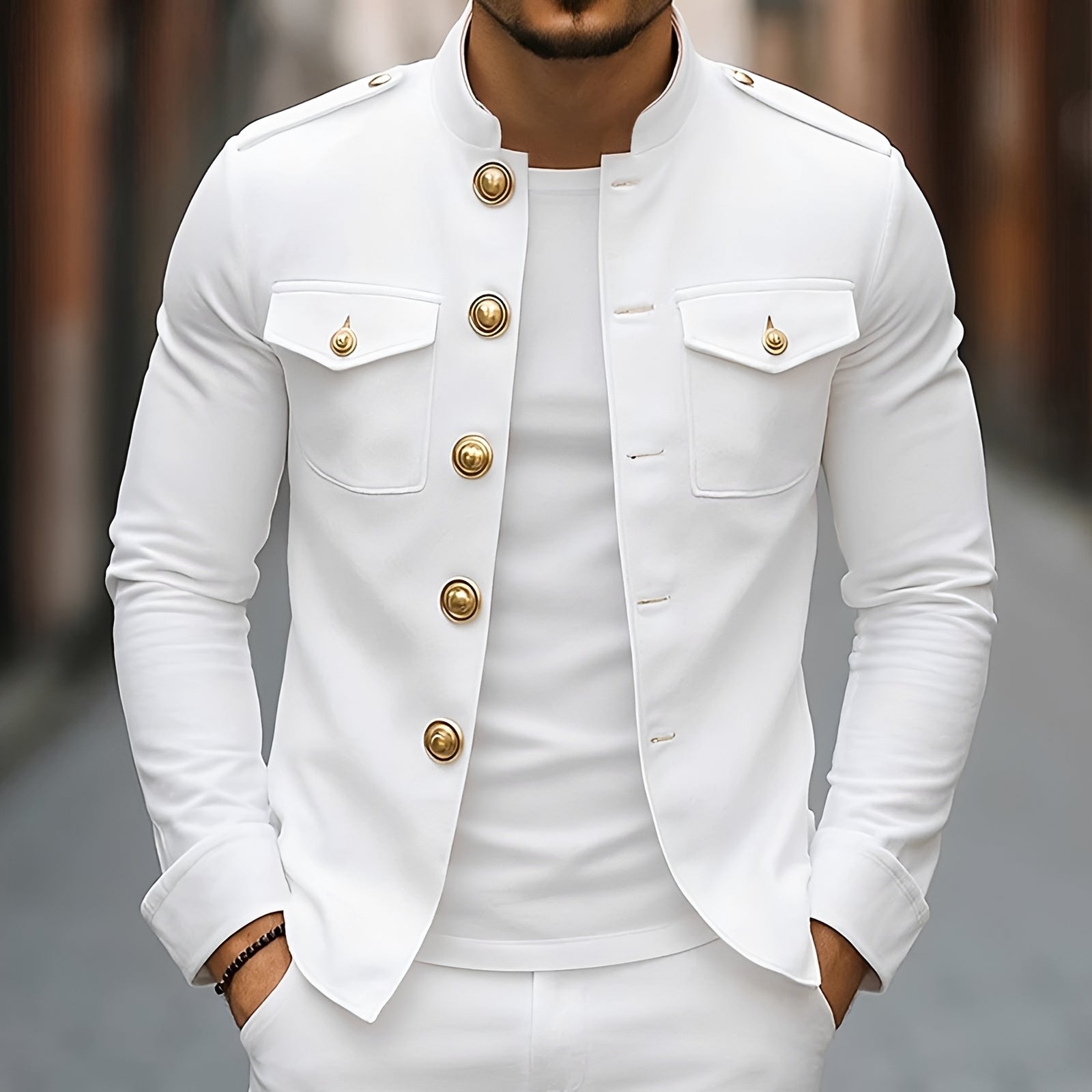 Leighton - Bequeme Jacke mit traditionellen Knöpfen