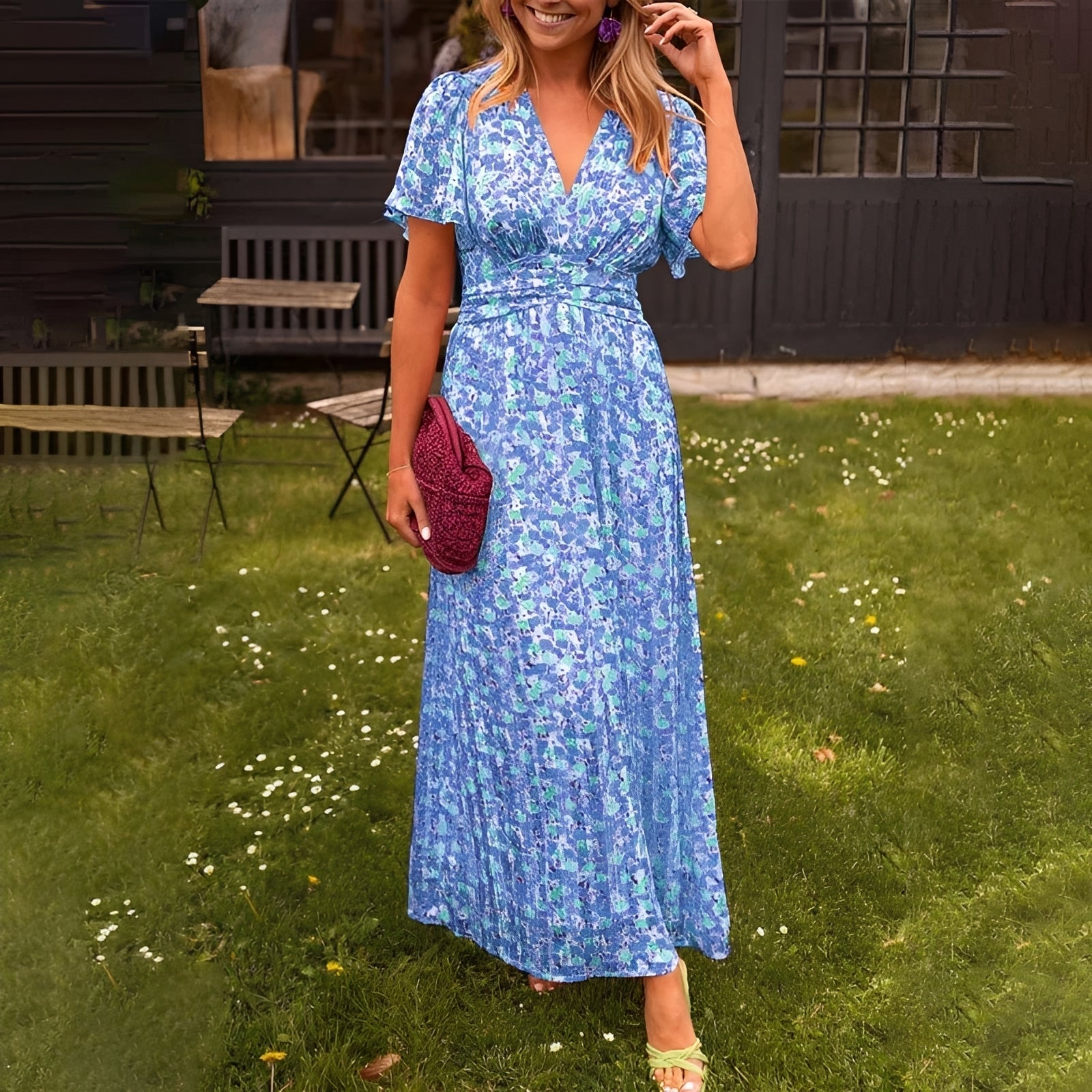 Ophelia - Anmutiges V-Ausschnitt-Kleid