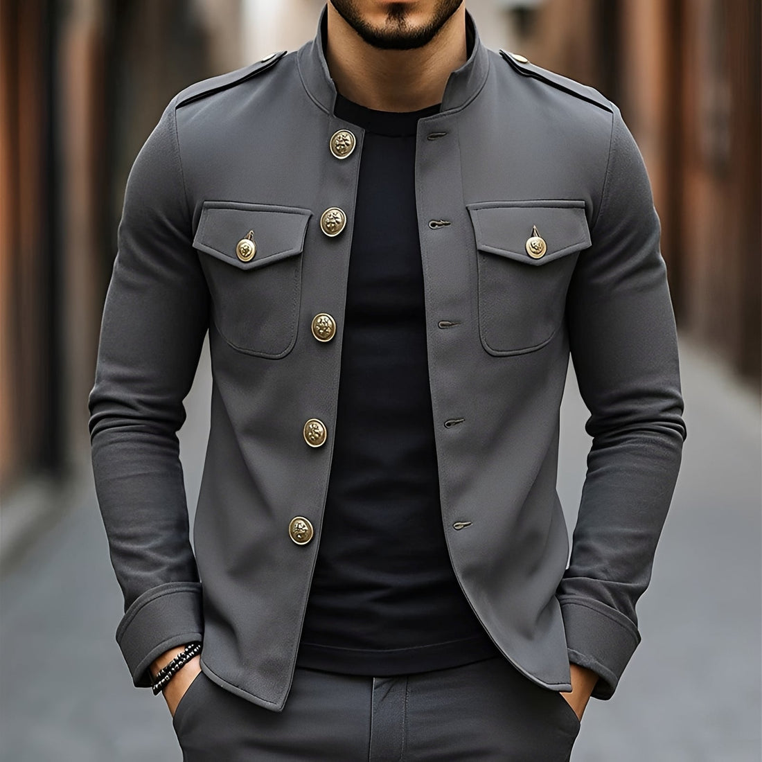 Leighton - Bequeme Jacke mit traditionellen Knöpfen