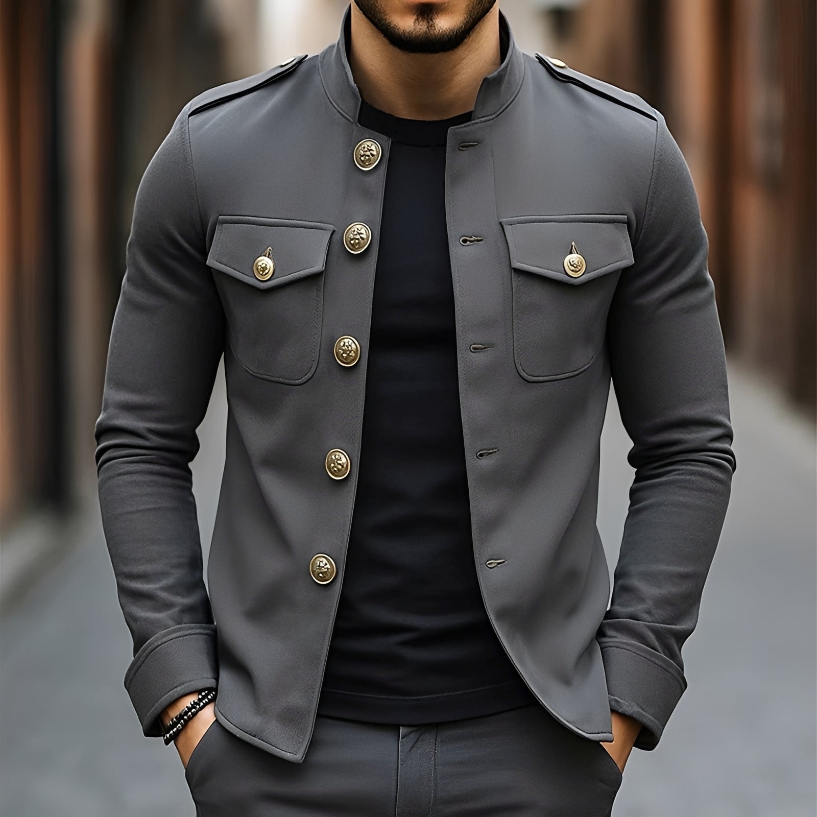 Leighton - Bequeme Jacke mit traditionellen Knöpfen