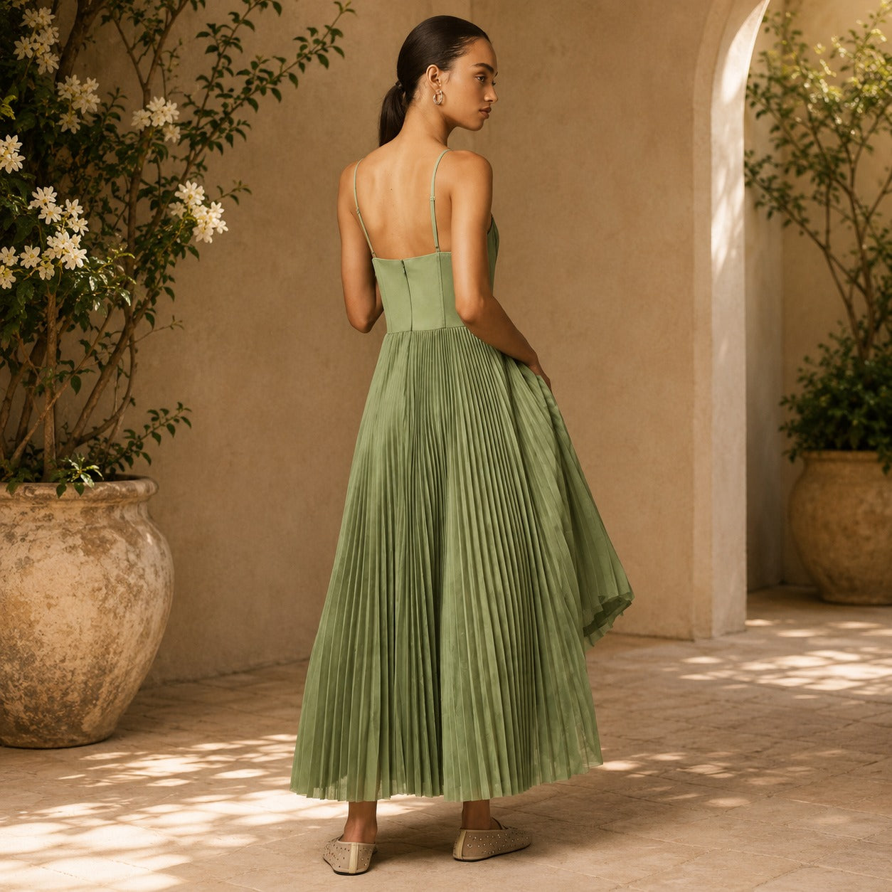 Elissa - Elegantes Midi-Kleid mit Falten