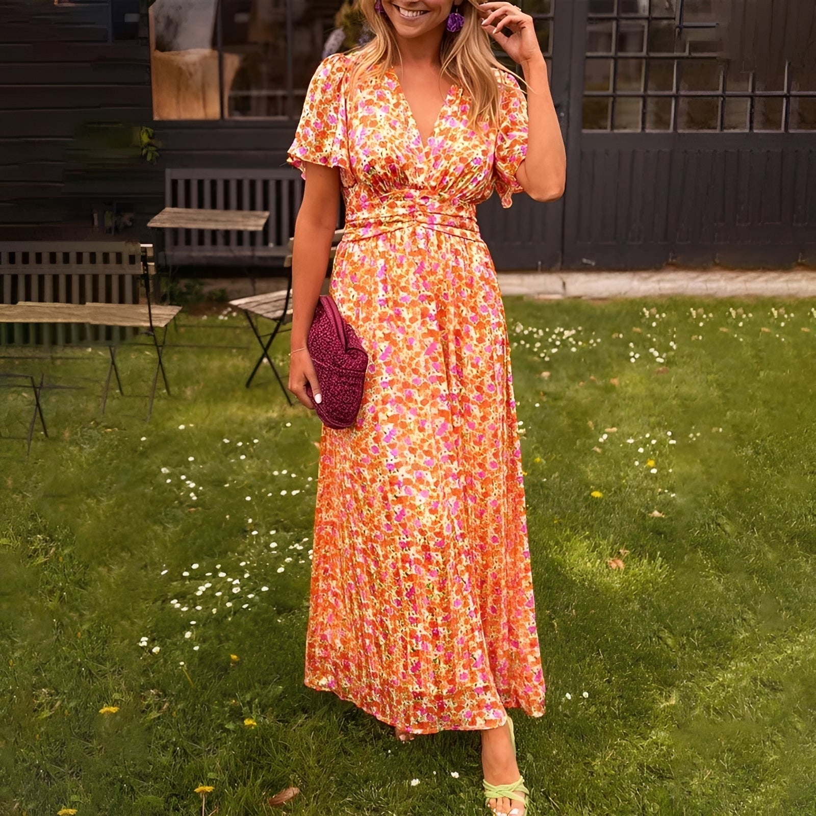 Ophelia - Anmutiges V-Ausschnitt-Kleid