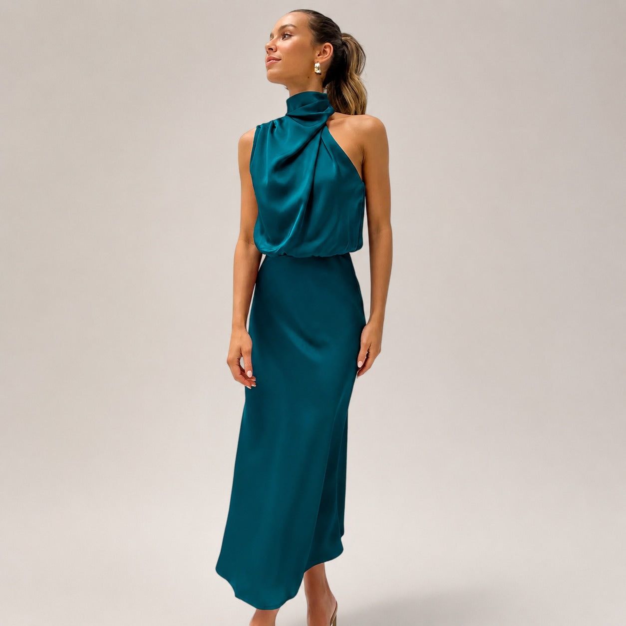 Lillie - Elegantes Neckholder-Kleid