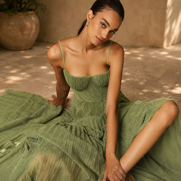 Elissa - Elegantes Midi-Kleid mit Falten