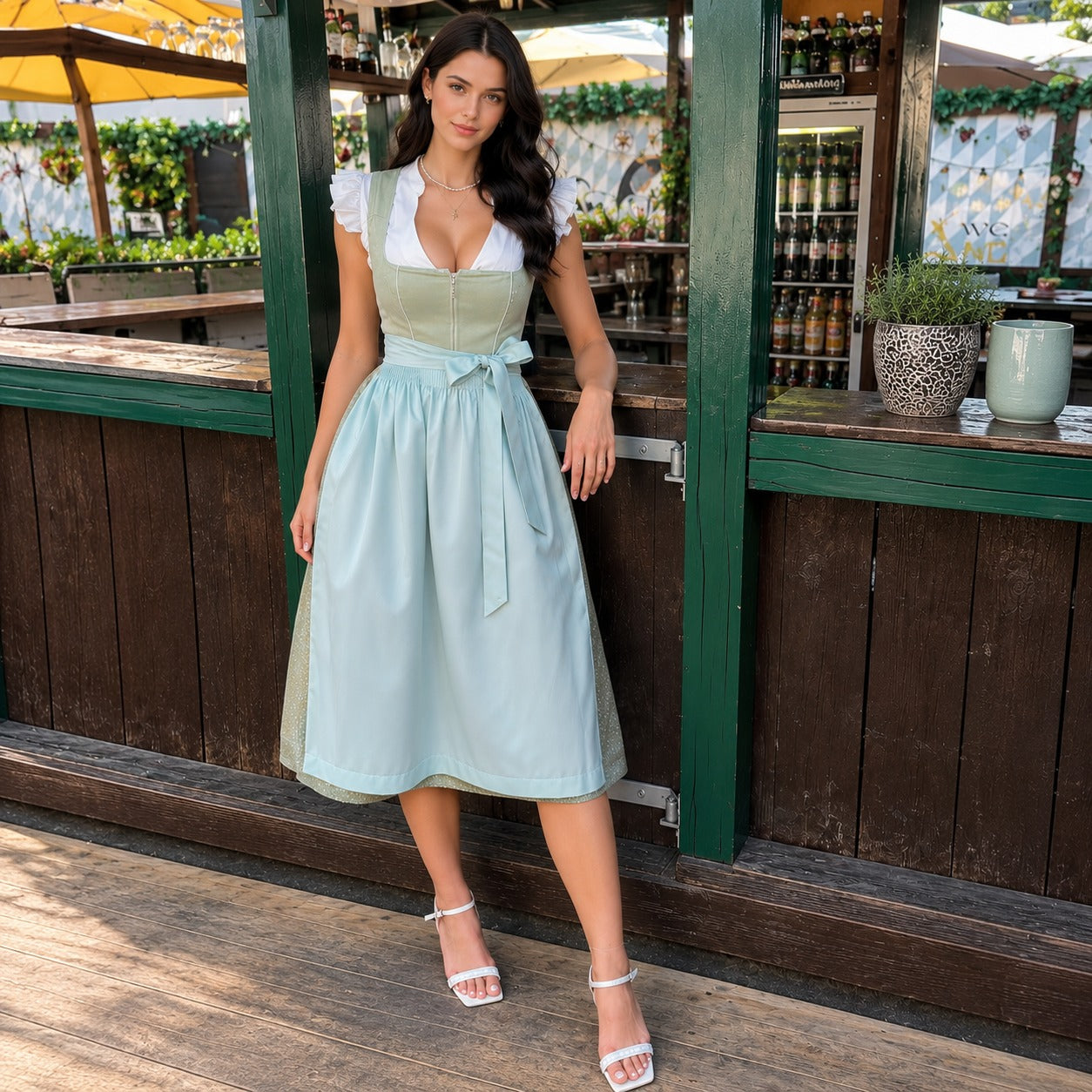 Evelyn - Luftiges Midikleid für's Oktoberfest mit kurzen Ärmeln