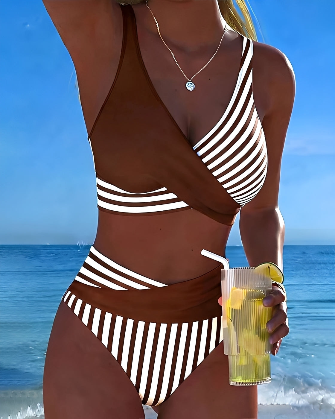 Angelica - Schicker Gestreifter Bikini