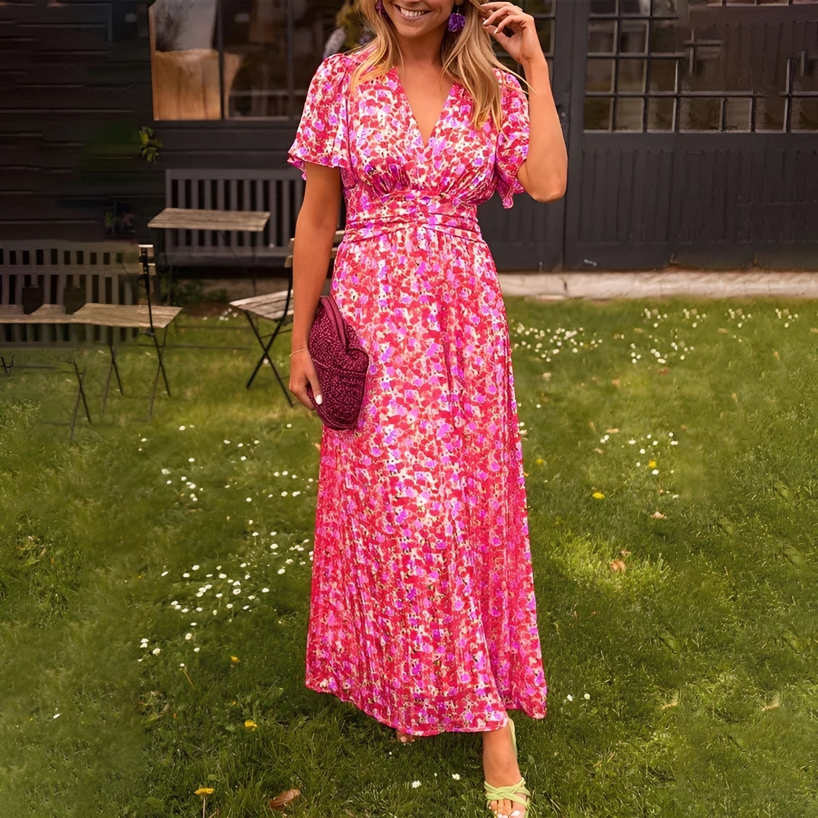 Ophelia - Anmutiges V-Ausschnitt-Kleid