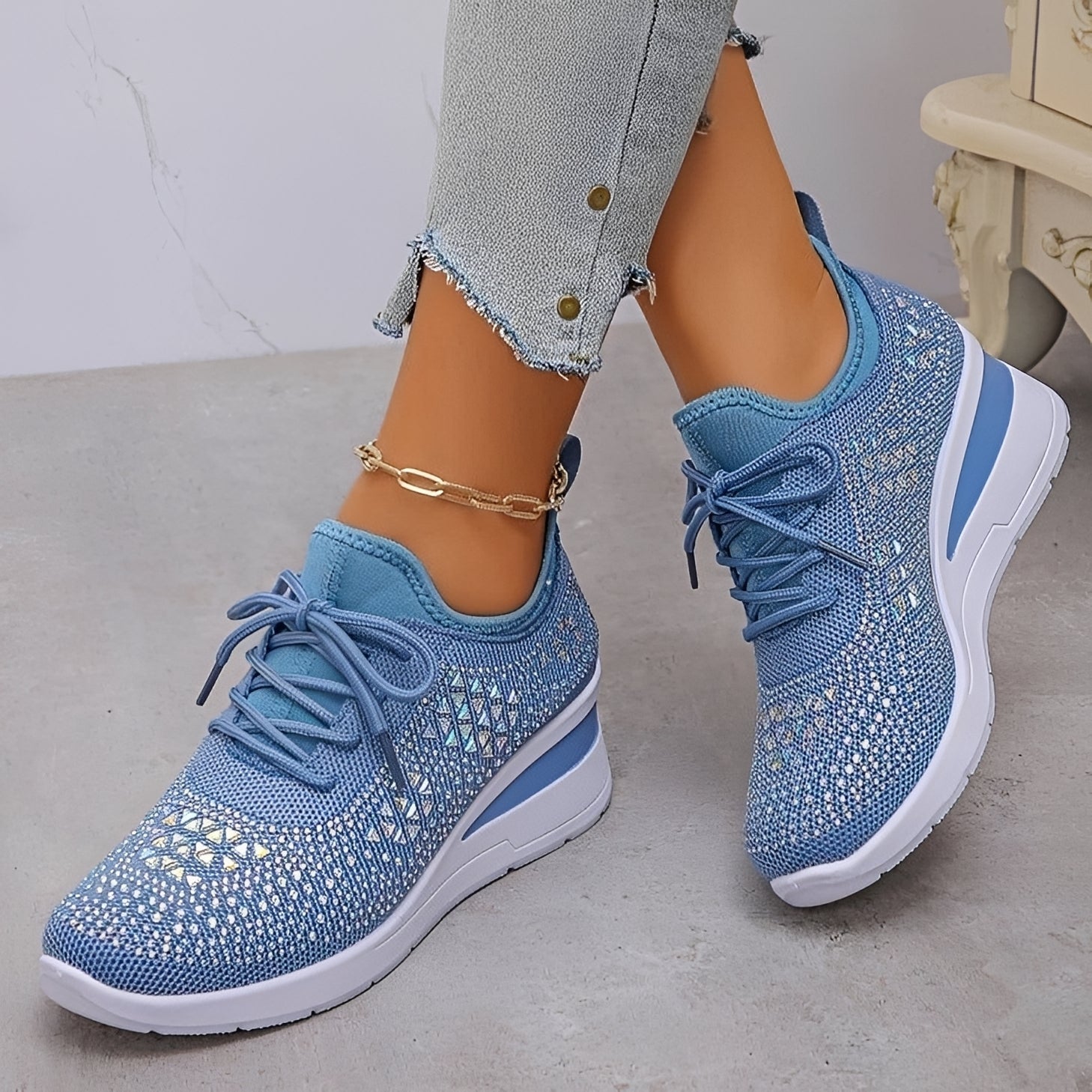 Elodie - Modische und bequeme Sneakers mit glänzenden Akzenten