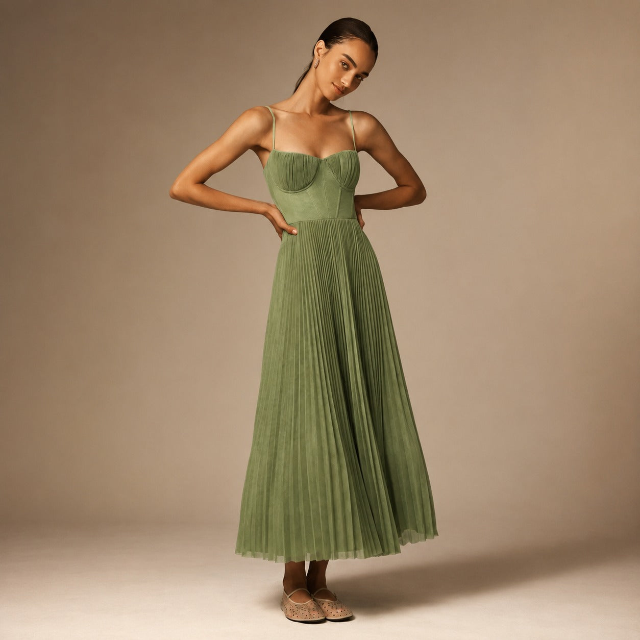 Elissa - Elegantes Midi-Kleid mit Falten