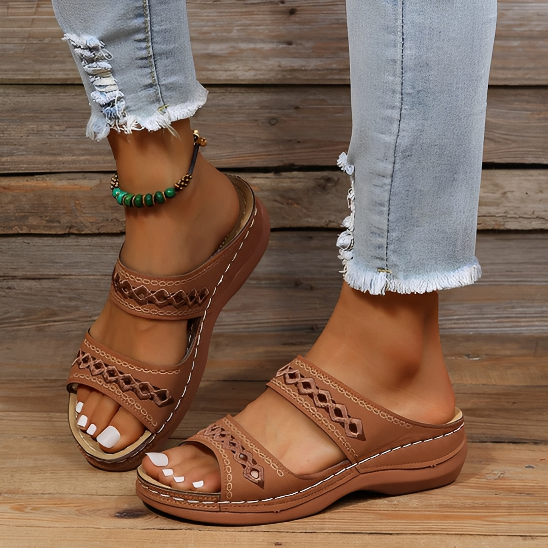 Alyssonia - Stilvolle Sommersandalen für Damen