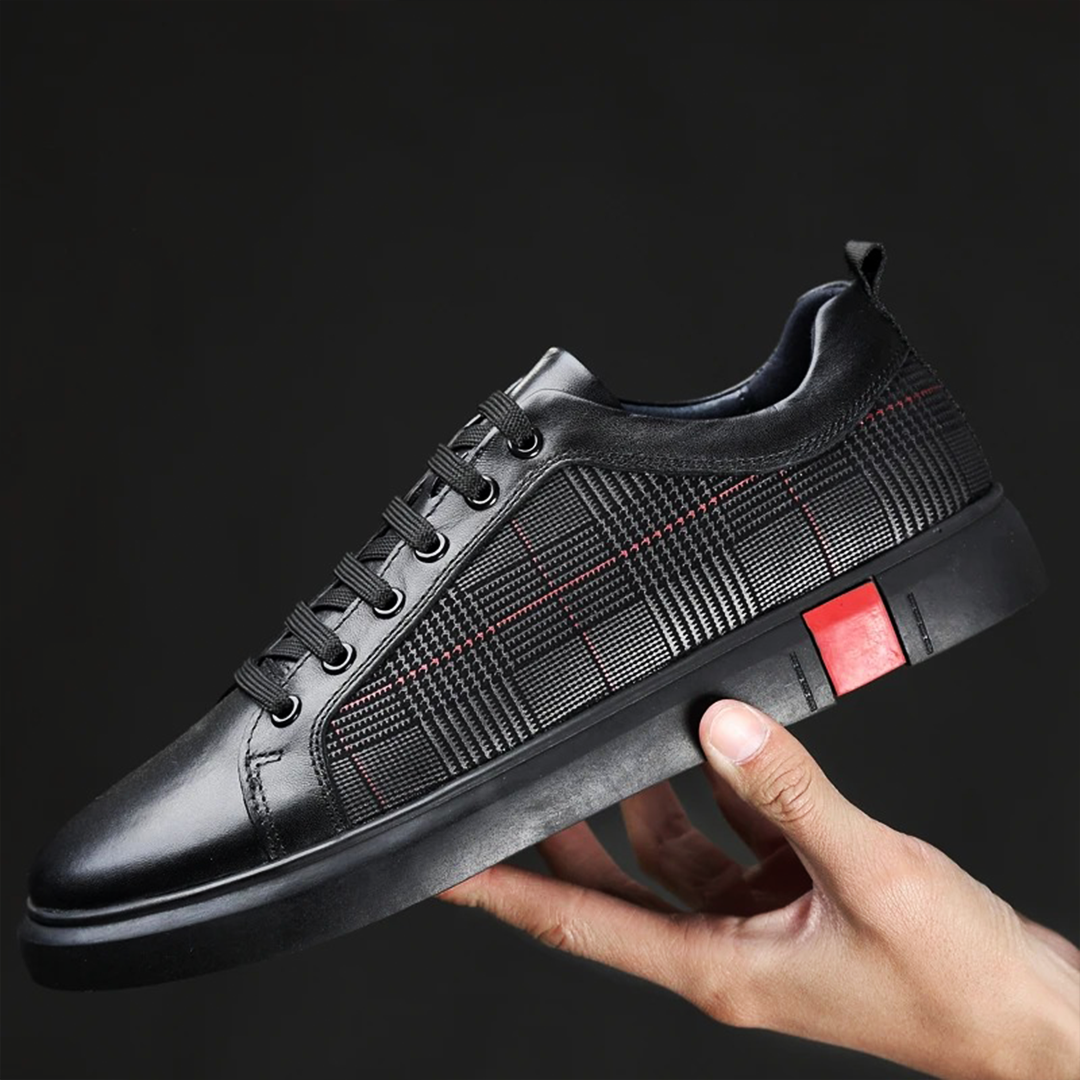 Kai - flache Sneaker mit Schnürung vorne