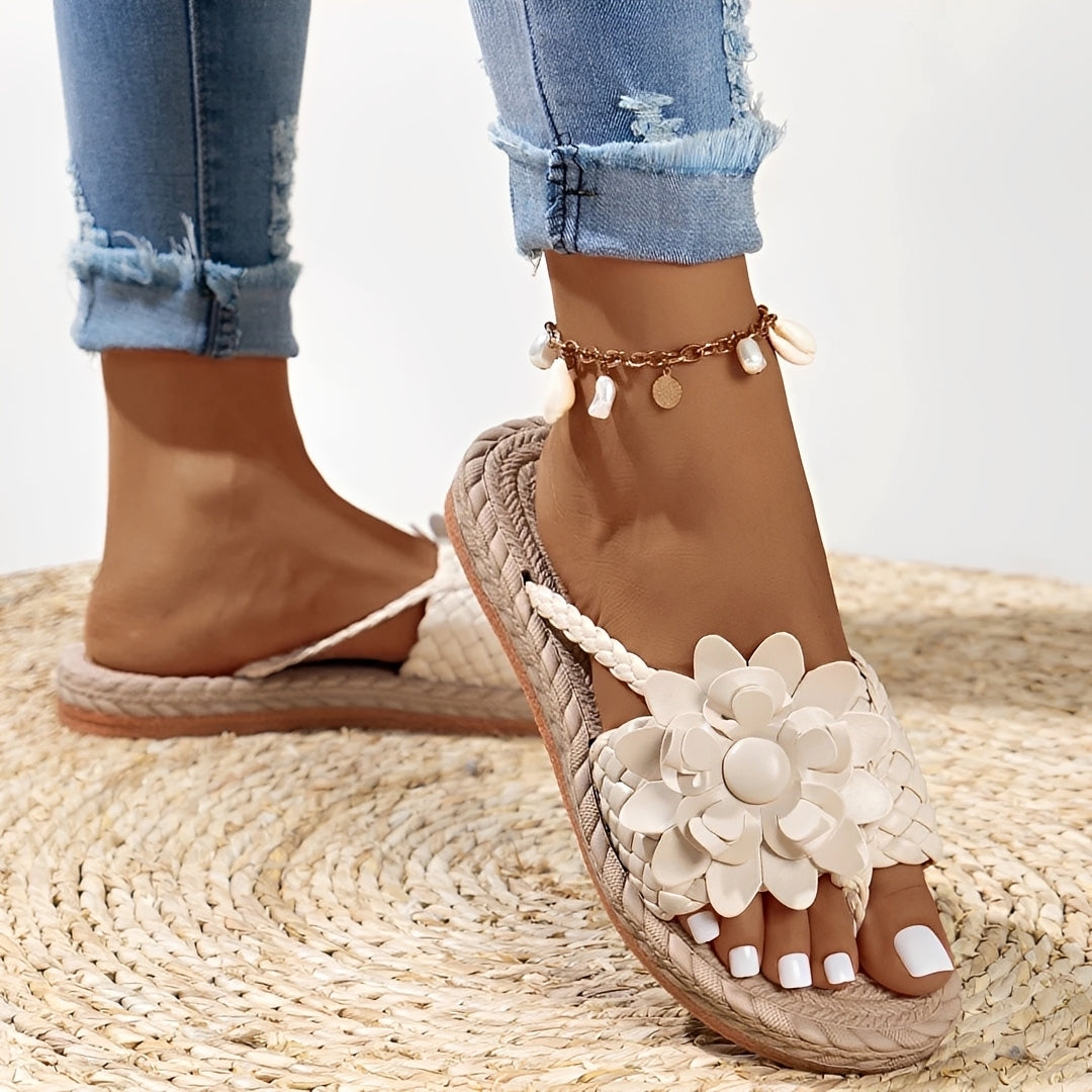Saira - Bequeme Geflochtene Flip-Flops