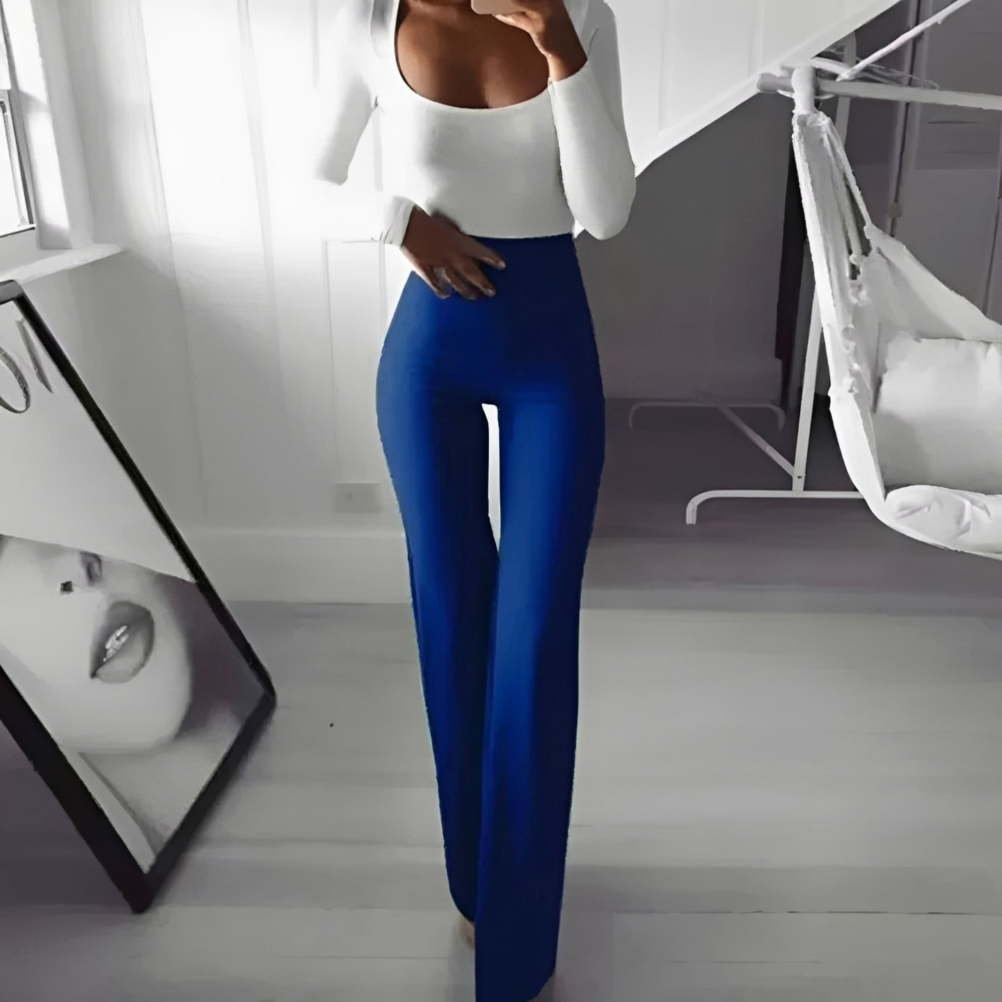 Keiran - Elegante Hose mit ausgestelltem Bein und schmalem Schnitt